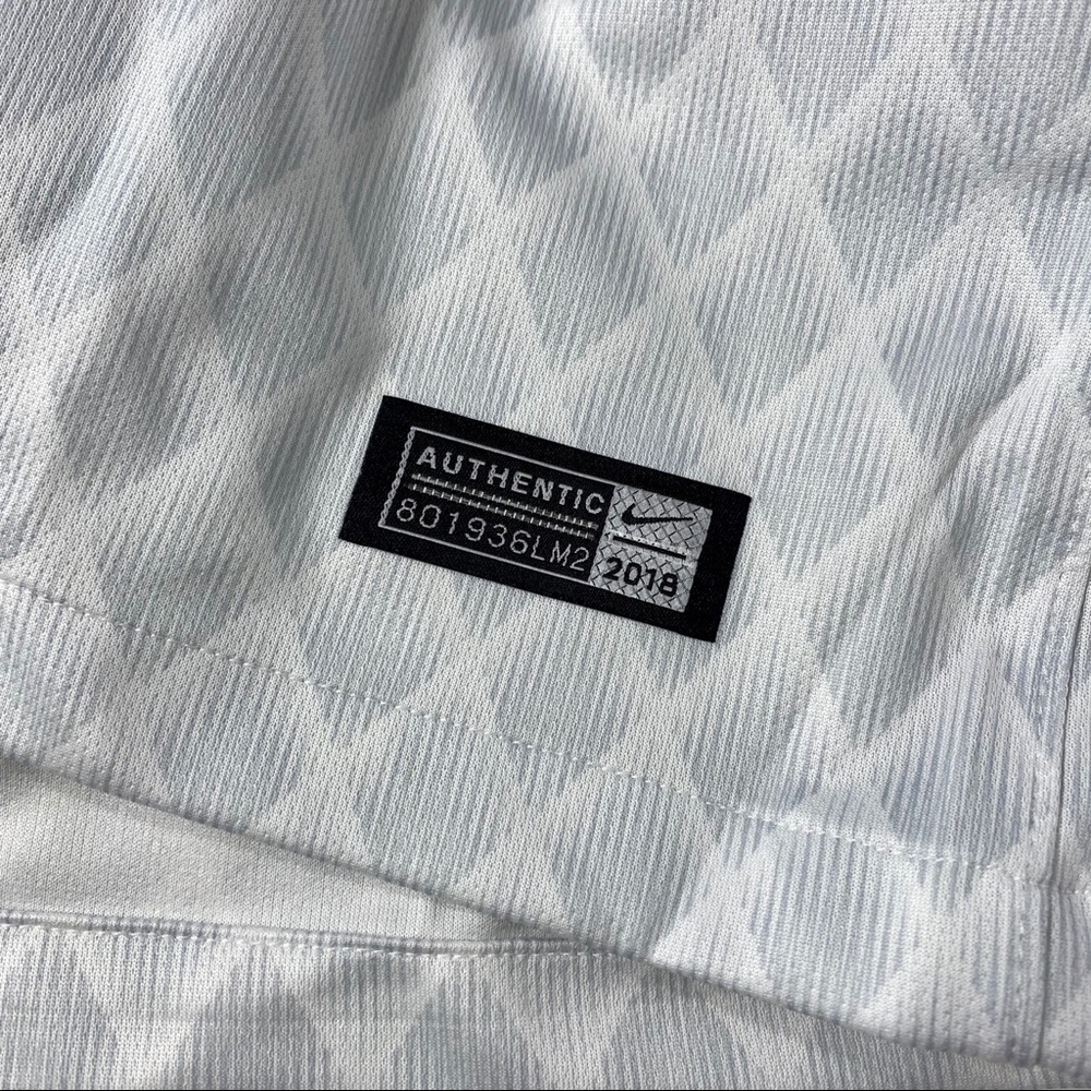 ⛅️ Nike Inter Milan 18/19 Away Jersey (XL) - Picture 5 of 8